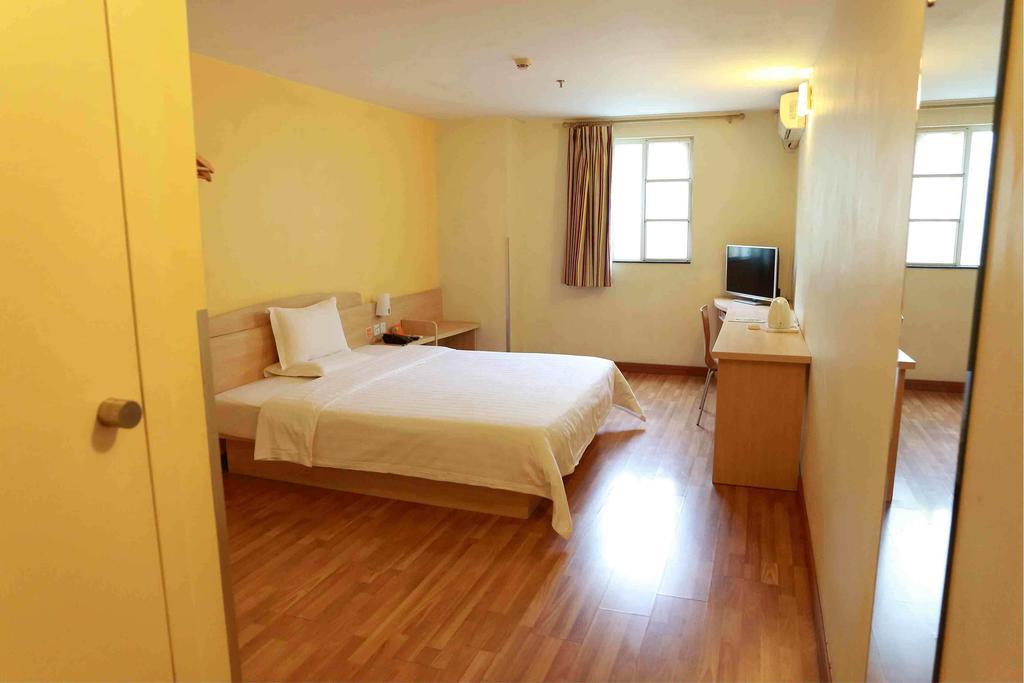 7Days Inn Guiyang Posts And Telecommunications Building Cameră foto